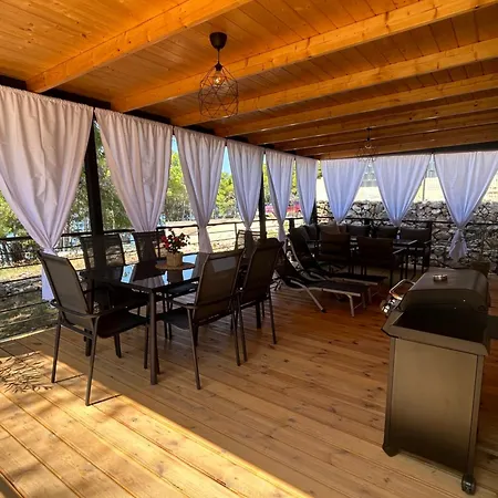 Mobile House Mona 度假居